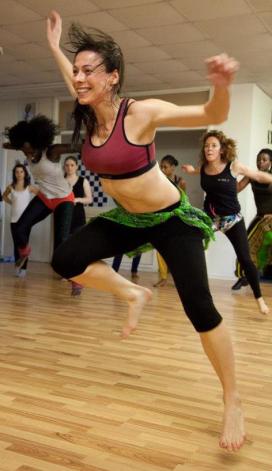 Jenny Rintoul teaches a community dance class.